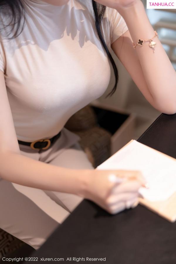 王馨瑶  [XiuRen]高清写真图 2022.05.16 No.5015 王馨瑶yanni第20张图片
